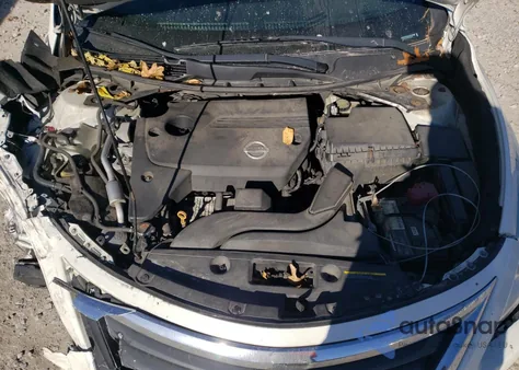 2015 Nissan Altima 2.5 из США, поврежденный, VIN 1N4AL3AP8FN330334